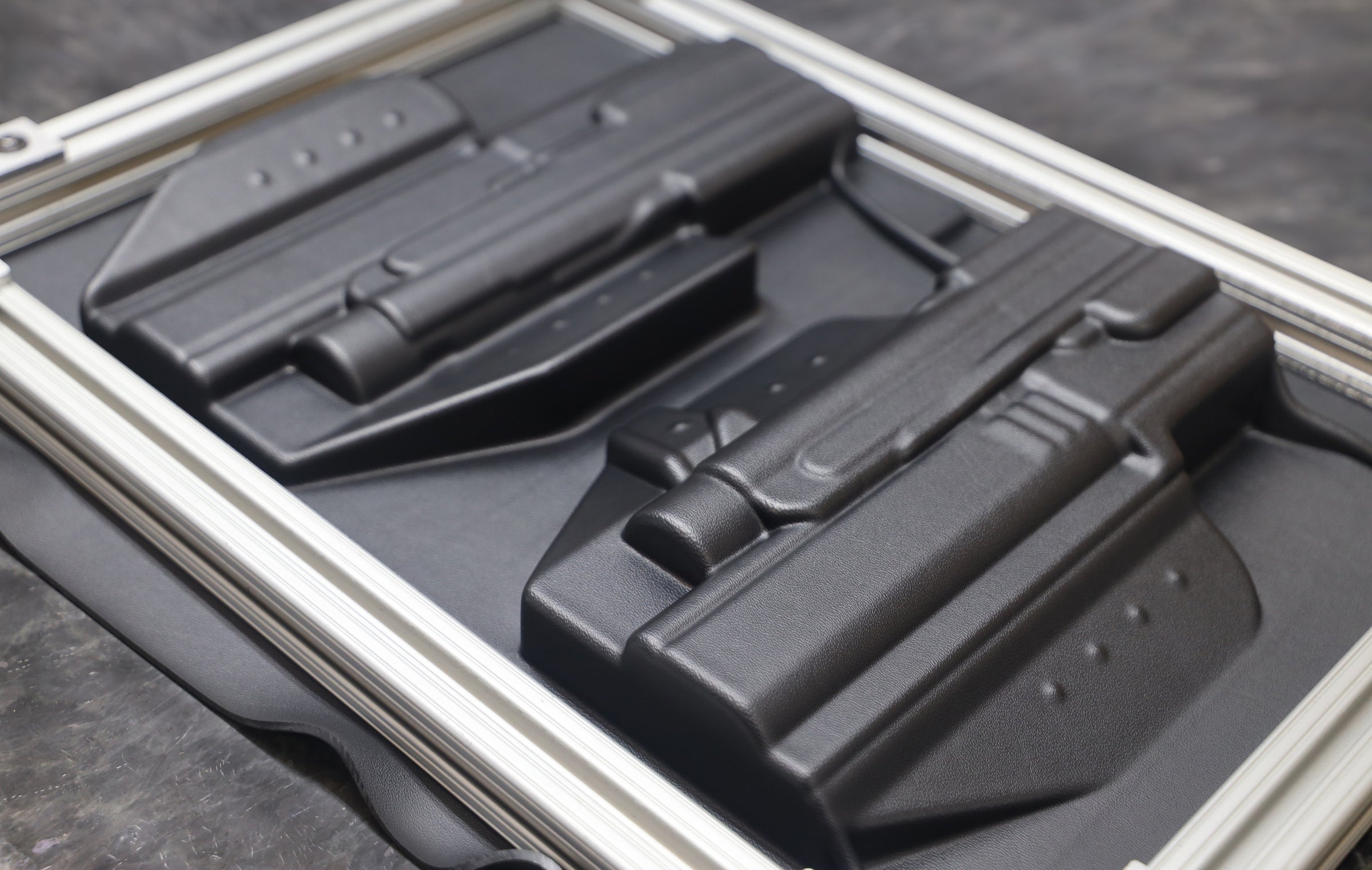 C-MAGポーチ　ブラック　EAGLE製 EAGLE製 C-MAG キャリングポーチ 米軍放出品の通販 by とまと's